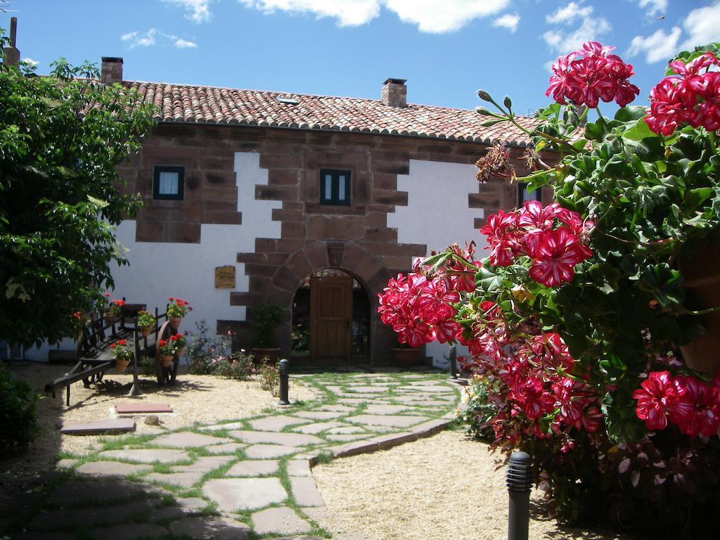 La Casa De Las Brujas Hotel Barrio  Exterior photo